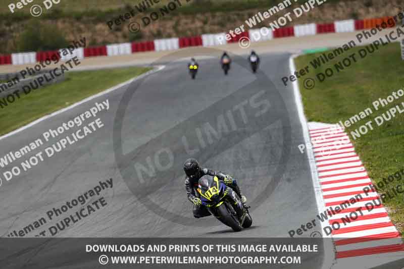 cadwell no limits trackday;cadwell park;cadwell park photographs;cadwell trackday photographs;enduro digital images;event digital images;eventdigitalimages;navarra;no limits trackdays;peter wileman photography;racing digital images;trackday digital images;trackday photos